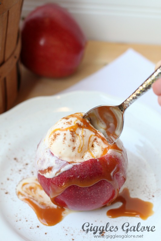 Dig-In-Caramel-Apple-Sundae