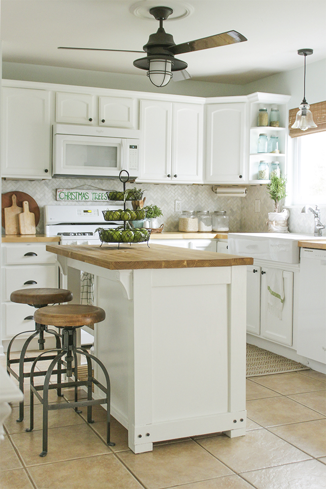 trendy farmhouse kitchen island